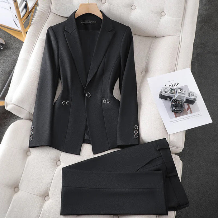 Dam Kostym Set med Blazer och Byxor i Figursydd Passform