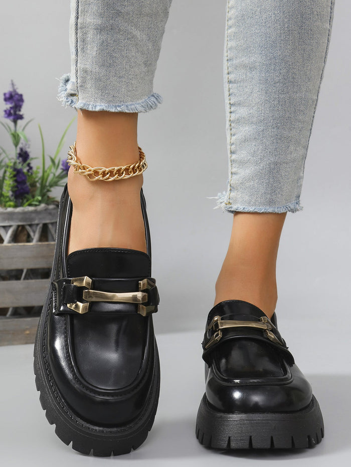 Dam Chunky Loafers med Metalldetalj och Grovsåle